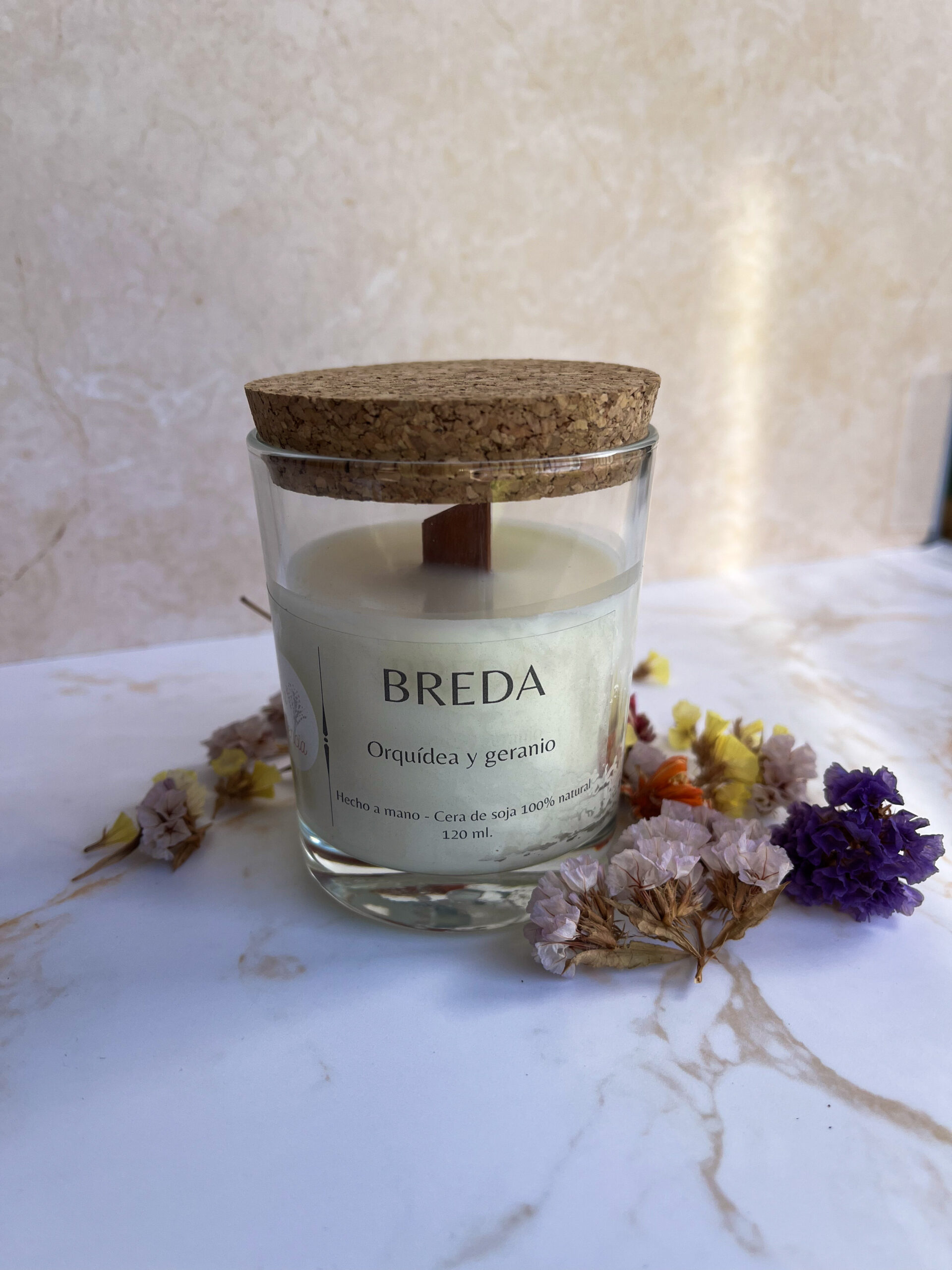 Vela aromática Breda - Orquídea y Geranio (120g) - Imagen 2